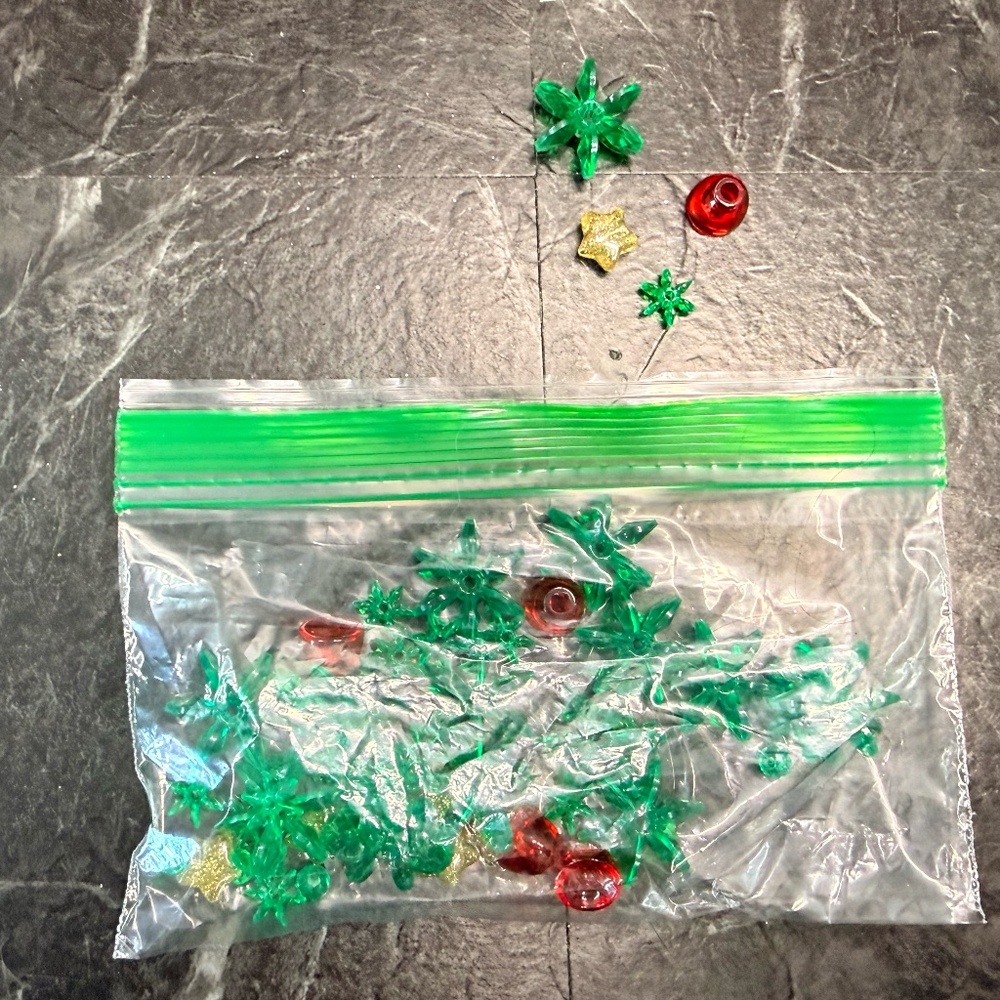 Crafting Lot of Beads - Picture 16 of 16